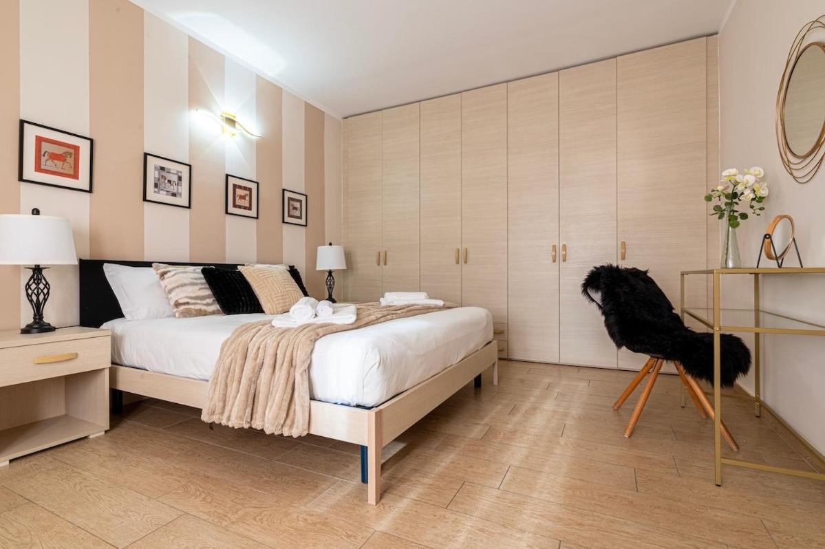 Apartment -porta Susa-centro- Elegante X5, Wi-fi - A-c